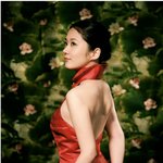 장나라, 푹 파인 붉은 옷으로 숨겨진 <b>s라인</b> 발견하다