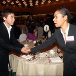 가수의 날 행사에 <b>정숙</b>한 옷차림의 '빅뱅' 지용ㅋ