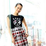 체크<b>무늬</b> 배치마? 입은 -ㅁ- 신민아!! 귀여워~