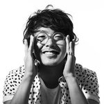 박용하, <b>돌돌</b>이 안경쓰고 개구장이같이 나온 엘르 화보