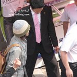 김현중, 원주 팬사인회 직찍! 모자는 벗어주길 <b>바래</b>~