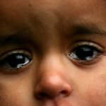 밥 한톨, <b>물</b> 한모금.. <b>이</b>들에겐 생명의 빛이예요~