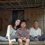 <b>라오스</b>에서 봉사활동하는 한혜진 직찍모음