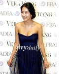 <b>베라왕</b> 패션쇼 온 전혜빈 속보이는 원피스!!글래머 몸매