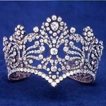 왕가의 보석.. 역사속의 티아라!