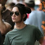 <b>맨발</b>로 다니는 메간폭스 그래도 이뻐~