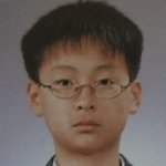 <b>버즈</b> 민경훈 초등학교 졸업사진