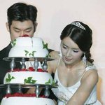 채정안 남편~ 결혼사진에서~