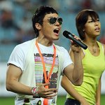 패셔니스타 <b>휘성</b> ㅋㅋㅋ스크롤 내리고 싶다