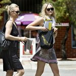 <b>젬마</b>워드 엄마랑 쇼핑! 모녀가 완전스타일리시~!!!