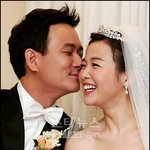<b>서영</b>은 커플의 '행복한 키스'