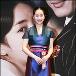 <b>개량</b>한복으로 멋낸 한지민~ 빨간구두 튄다 !!!