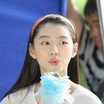 <b>슈가</b> 박수진, 뽀뽀하는 최근 모습! 깜찍하다
