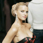 제시카 <b>심슨</b> '가슴이 커도 고민?