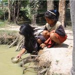 비, 캄보디아에 <b>우물</b> 50개 기부한 사연!