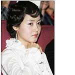 성유리 인형, 완전 <b>새침</b>한 표정