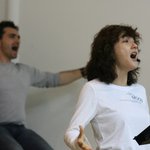 뮤지컬 <b>연습</b>때문에 파리에 있는 바다!