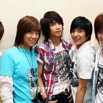 <b>ft</b>아일랜드, 광화문 대란 일으켜