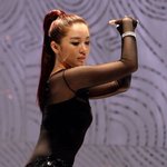 <b>망사</b>옷에 초미니스컷까지 입고 섹시한 윤은혜!