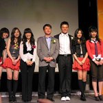 <b>원더</b>걸즈, 중국 베이징 쇼케이스 현장서 직찍! 깜찍한 그녀들~