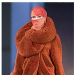 카자흐스탄에서 열린 <b>패션쇼</b>.. 이게 뭐야?
