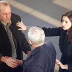 싸움말리려고애쓰는! 악마는 <b>프라다</b>를 입는다......앤 헤서웨이