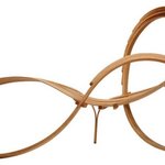 <b>인체</b>의 곡선을 응응한 편안한 나무의자