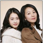 포스터 속 고아라, 부담 <b>눈매</b>~