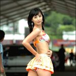[레이싱걸] 김한울,,.. <b>뒷태</b> 자신있어..?