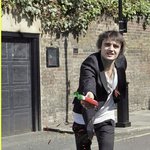 파파라치에게 <b>케찹</b>뿌리는 케이트모스 남친