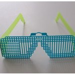 모눈종이 <b>형태</b>의 독특한 선글라스