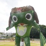 사람도 내쫓을 <b>허수</b>아비들
