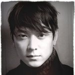 강동원 일본에서 발매된 <b>달력</b>속 사진