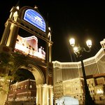 호텔보다도 크다! 세계 최대의 카지노 <b>개장</b>~