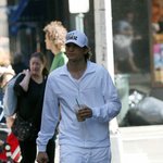 운동복 <b>차림</b>의 애쉬튼커쳐