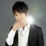 김동완,검정정장의 <b>새사진</b>(미모가 ㄷㄷㄷ)