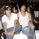 [<b>강타</b> 신혜성] 신발에 껌 붙었구랴 -_-a;
