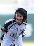 야구 올스타전 시구나온 김혜수! <b>수수</b>한 모습도 섹시!