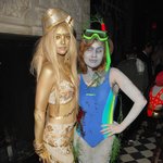 "젬마 <b>워드</b>, 조쉬 하트넷, 다리아 워보이" 할로윈 파티