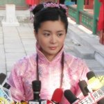 볼이 <b>탱탱</b>한 장서희, 이제 중국에서 연기하는거야?