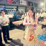 <b>단정</b>한 그녀의 액세서리는 물뱀?