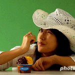 바다 아이스크림 광고 사진, <b>살짝</b> 이준기