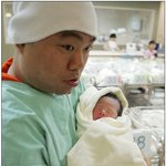 옥동자 정종철, 출산한 아들 모습 공개! 누구 닮았나?