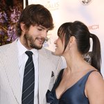 수염덕에 늙어보이는 애쉬튼커쳐와 <b>데미</b>무어