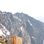 예뻐진다면 안구에 백금도 박는다.(<b>눈알</b> 피어씽)