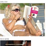 책 읽고 있는 <b>헐리</b>웃 스타들