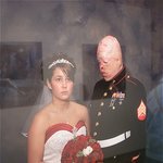 가슴 아픈 결혼식', 이라크 전쟁 참상 고발 <b>맨해튼</b> 사진전 화제