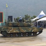 [밀리터리] 83억짜리 전차 xk-2 흑표 공개식 장면