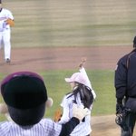 김연아 <b>시구</b>하는 사진 직찍!