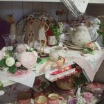 프랑스 지<b>베르니</b>의 그림같은 부틱